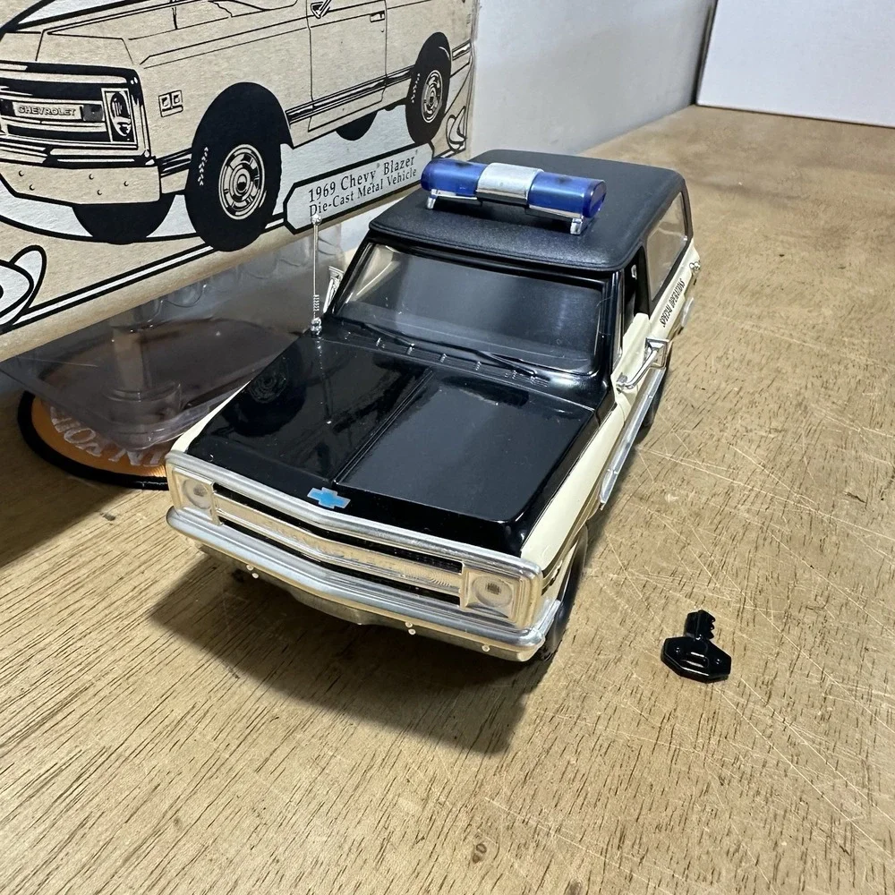 Ertl 1969 Chevy Blazer Bank Tennessee State Trooper 1:25 Diecast 1997 w/‎ Box